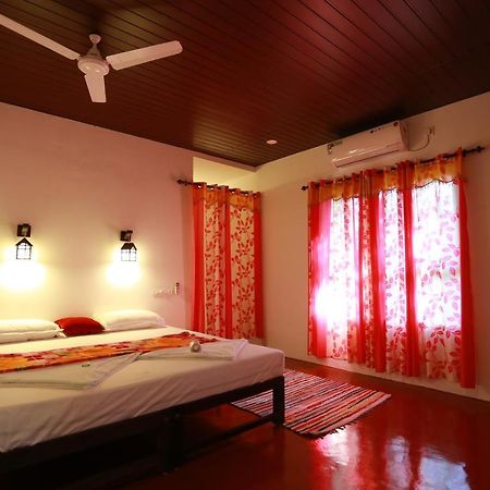 Marari John'S Beach Apartamento Mararikulam Exterior foto